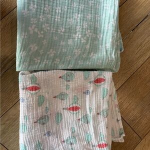 Aden and Anais set of 2 muslin 100% cotton blankets